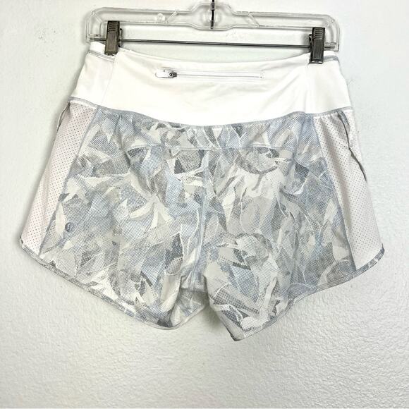 Lululemon | Real Quick Short Perforated 3.5" in 
Jasmine White Multi Running 6 - Picture 9 of 12
